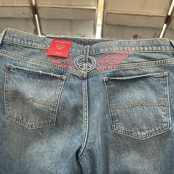 Lucky Brand boot cut jeans. NWT. - Picture 2 of 6